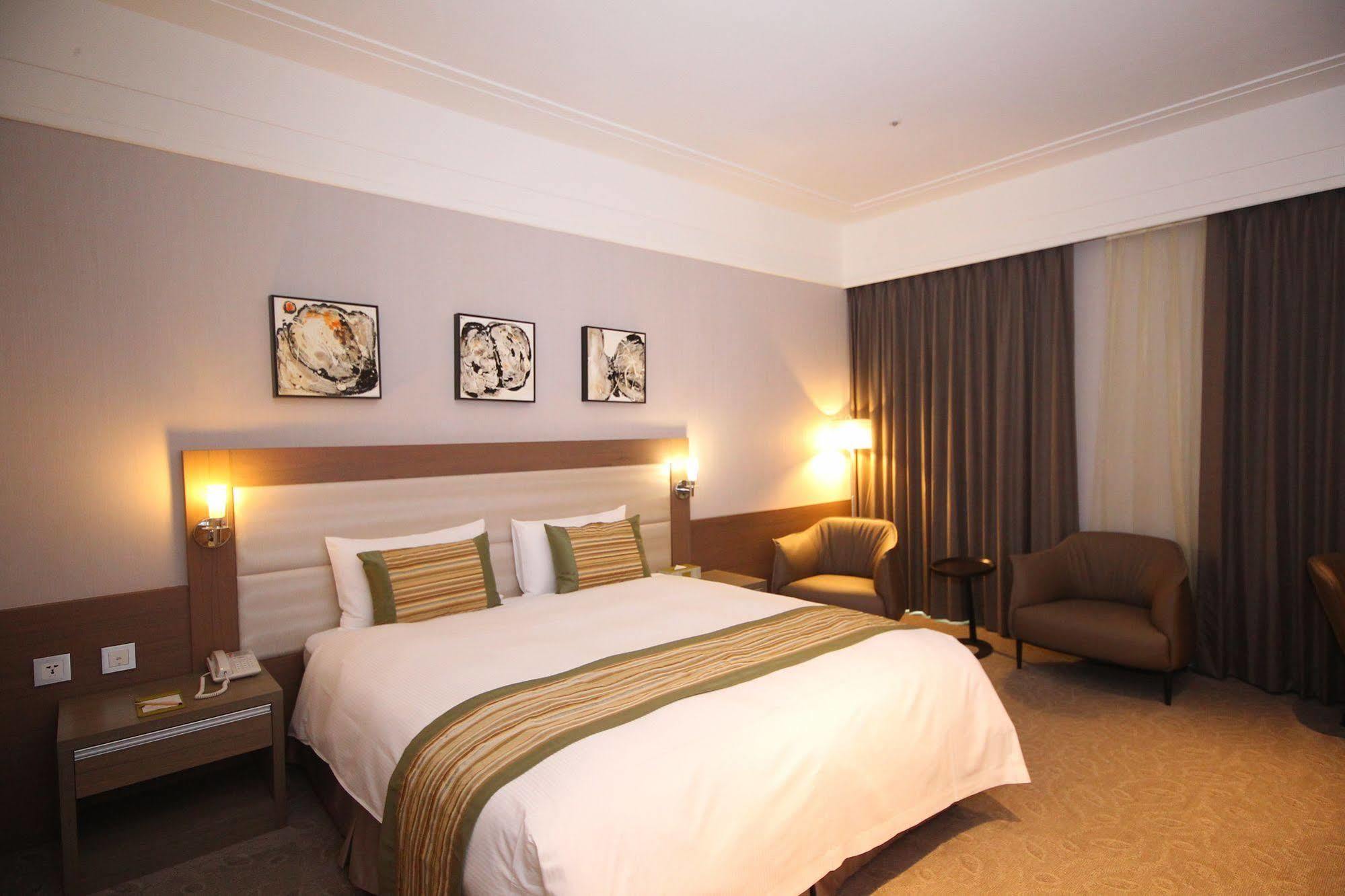 เกรซ โฮเต็ล จงเหอ Hotel ภายนอก รูปภาพ